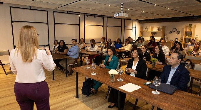 Realizan encuentro para tratar tema Comunicación & Género