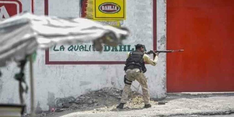 Policía de Haití abatió a tres presuntos miembros de pandillas