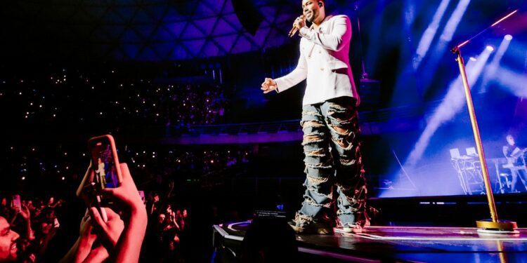 Romeo Santos con tercera función de “Fórmula Vol. 3: La Gira” al Coliseo de Puerto Rico