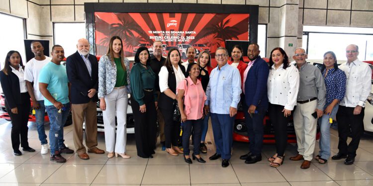 La Unión Comercial Consolidada, S.A entregó llaves a ganadores de 5 vehículos marca Suzuki Celerio GL  2023