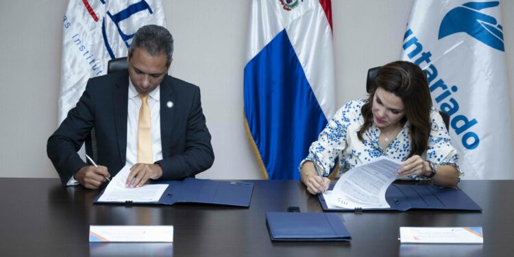 Voluntariado Banreservas otorgará becas a jóvenes de escasos recursos