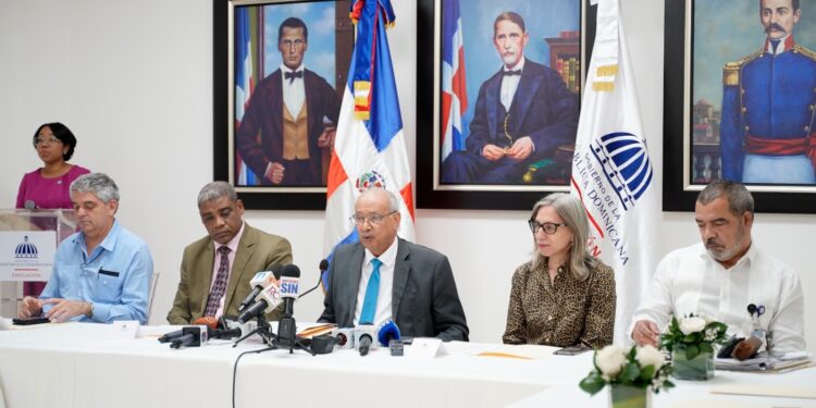 Código de Ética regula relaciones socioafectivas de estudiantes y profesores