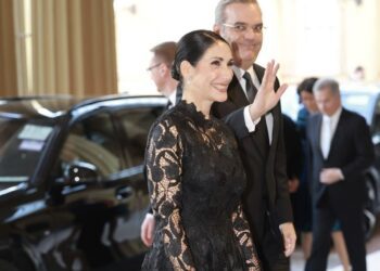 Abinader y primera dama asisten a recepción ofrecida por los Reyes Inglaterra