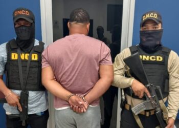 Capturan otro hombre vinculado a los 243 paquetes de cocaína en Río San Juan