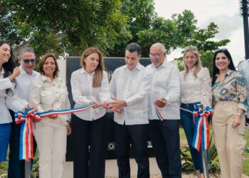 Banco Popular, ADN y MOCP entregan remozamiento parque Las Praderas