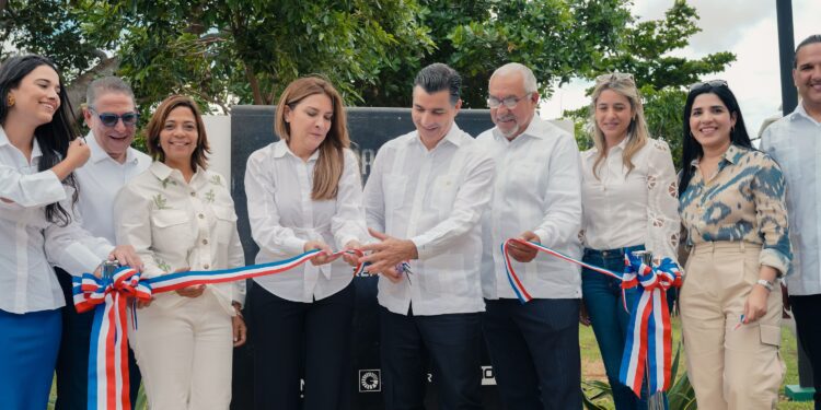 Banco Popular, ADN y MOCP entregan remozamiento parque Las Praderas