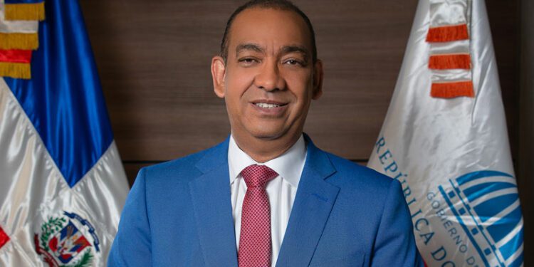 Ministro de OPC revela avanza licitación para construir cuatro puentes en la capital 