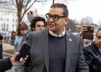 Detenido el congresista de Nueva York, George Santos, por presunto fraude y malversación de fondos