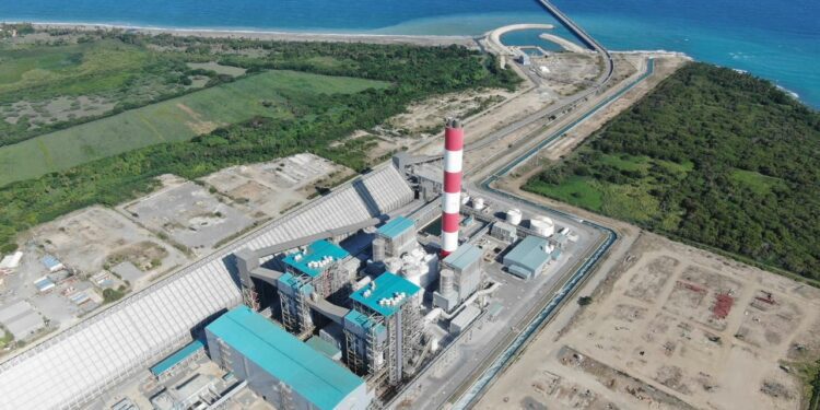 Unidad II de Punta Catalina retorna al sistema tras retiro de sargazo