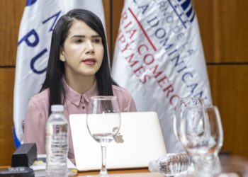 Fiscales refuerzan el combate contra el comercio ilícito en todo el país