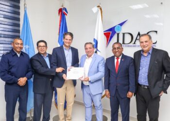 IDAC certifica aeródromo doméstico de Nisibon AirPark, el primero de su tipo en el Caribe
