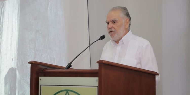 Academia de Ciencias respalda acciones del ministro de Medio Ambiente Ceara Hatton