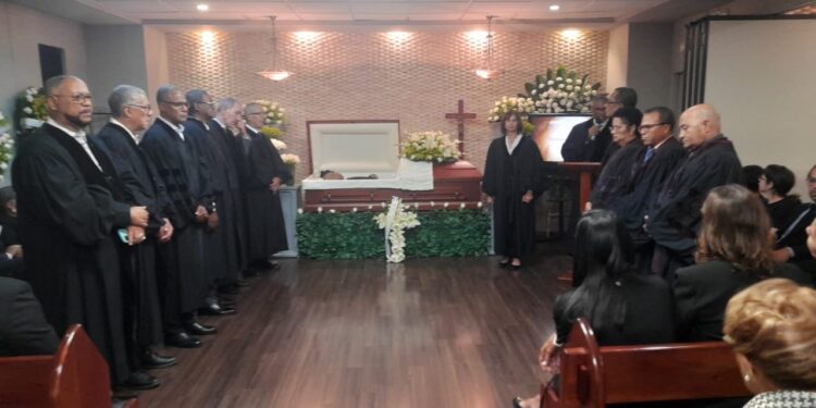 UASD rinde honras fúnebres al doctor Virgilio Bello Rosa