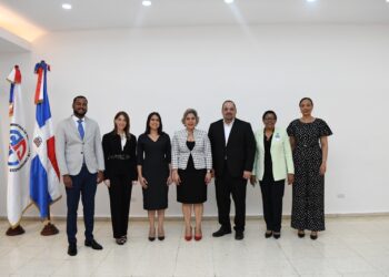 Explican a rectores importancia del Derecho de Competencia