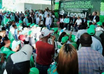 Leonel destaca “mentes tan brillantes” de Bosch, Balaguer y Peña Gómez