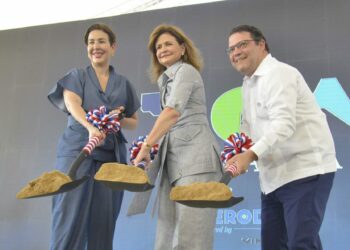 Aduanas construye en el AILA una terminal para manejo de correo expreso