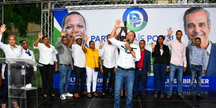 País Posible juramenta nuevos afiliados en la provincia de Peravia