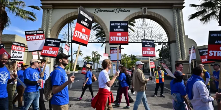 Huelga de los escritores en Hollywood: ¿Qué hay detrás?