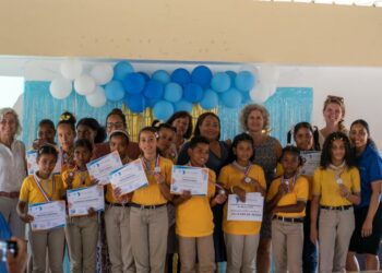 DREAM Project premia talento estudiantes en competencia de libros