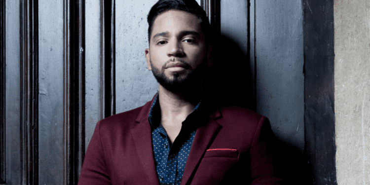 Henry Santos cautiva con bolero urbano