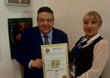 Dominicano ingresa a la Academia Nacional de Historia y Geografía de México