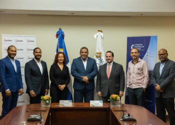 CNE otorga concesiones definitivas a parques energía solar 