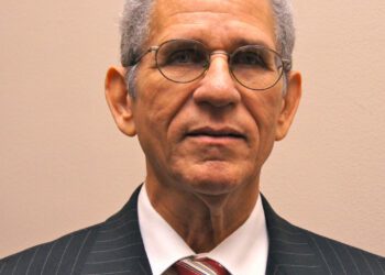 Rosario Candelier encabeza nueva directiva de Academia de la Lengua