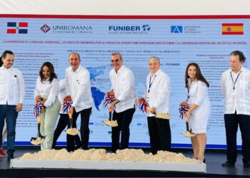 Gobierno da inicio a los trabajos de construcción de Universidad UNIROMANA