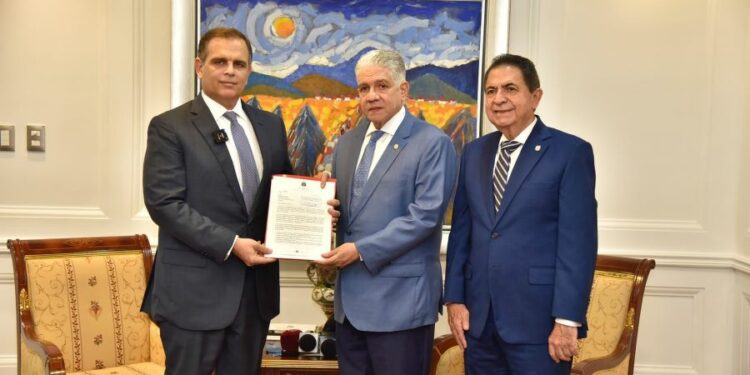 Poder Ejecutivo somete al Congreso proyecto de Ley de Responsabilidad Fiscal