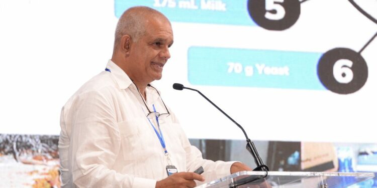 INTEC desarrolla Bio fertilizante líquido que logra mayor crecimiento en tallos de banano