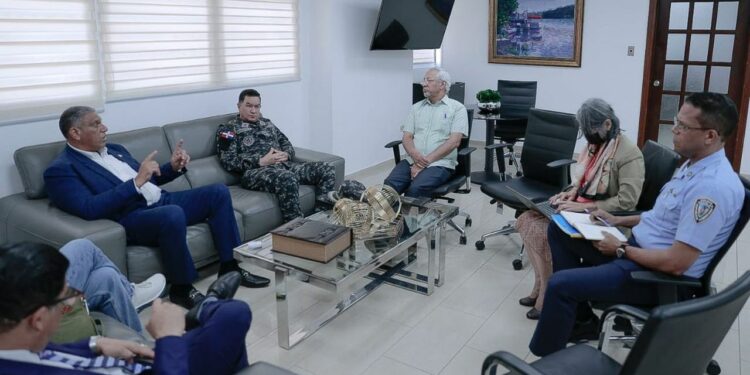 Gobierno anuncia 20 campamentos de verano para jóvenes