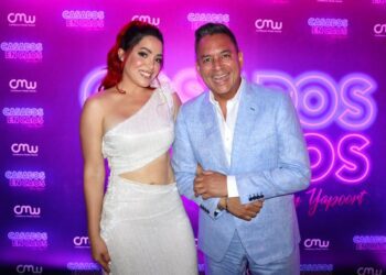 Karen Yapoort y Daniel Sarcos juntos en programa de temporada