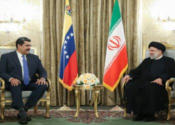 Venezuela e Irán firman 25 acuerdos de cooperación bilateral