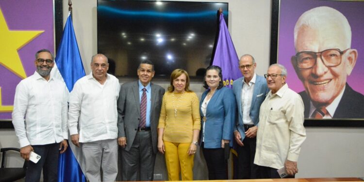 PLD informa juramentó en sus filas a exdirigentes del PRSC y FP en Valverde y SDE