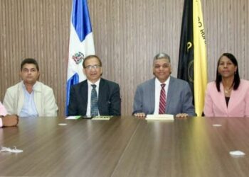 ¡Crisis en el PHD!: Expulsan al secretario general y otros dirigentes