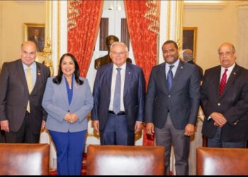 Senador Menéndez convoca Comité de Relaciones Exteriores para tratar tema de Haití