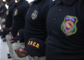 Presidente de la DNCD celebra decreto crea carrera del agente antinarcóticos