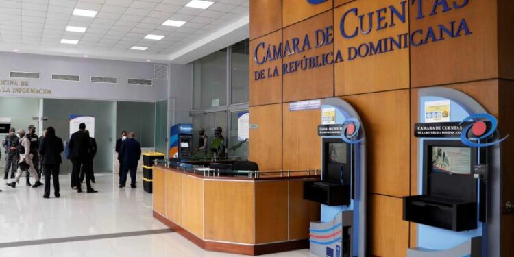 Defensa de Donald Guerrero denuncia retraso injustificado de Cámara de Cuentas