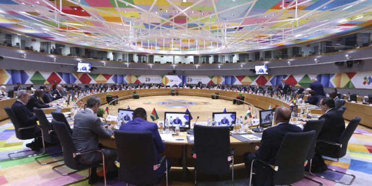 América Latina y la UE casi unánimes al cerrar su cumbre