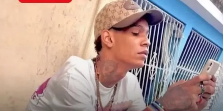 Confirman arresto del exponente urbano Dilon Baby por golpear a su madre