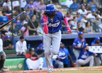 Elly De La Cruz hizo el trailer de la película con el Licey