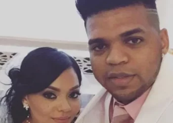 La versión atribuida a esposa de El Mayor Clásico sobre incidente en que el dembowsero resultó herido