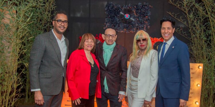 El Papá de la bachata está en retiro; prepárense para la fiesta de despedida