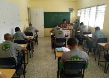 Más de 500 privados de libertad adultos reciben pruebas nacionales