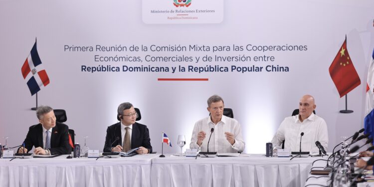 Dominicana y China se comprometen a promover intercambio comercial e inversión