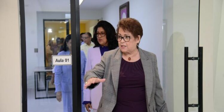 PLD inaugura local del Instituto de Formación Política Profesor Juan Bosch