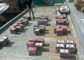 Autoridades incautan 281 paquetes de presunta cocaína en La Romana.