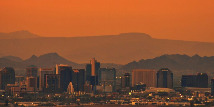 Calor récord e incendios castigan al hemisferio norte