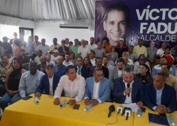 PLD en Santiago proclama a Víctor Fadul candidato a la alcaldía