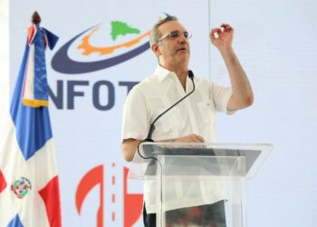 Abinader dice gobierno ejecuta una verdadera revolución en la formación técnica